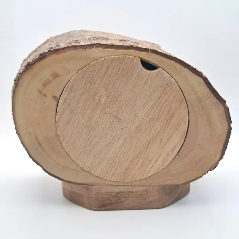 Reloj de Madera Ovalado