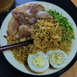 Ramen Lunar