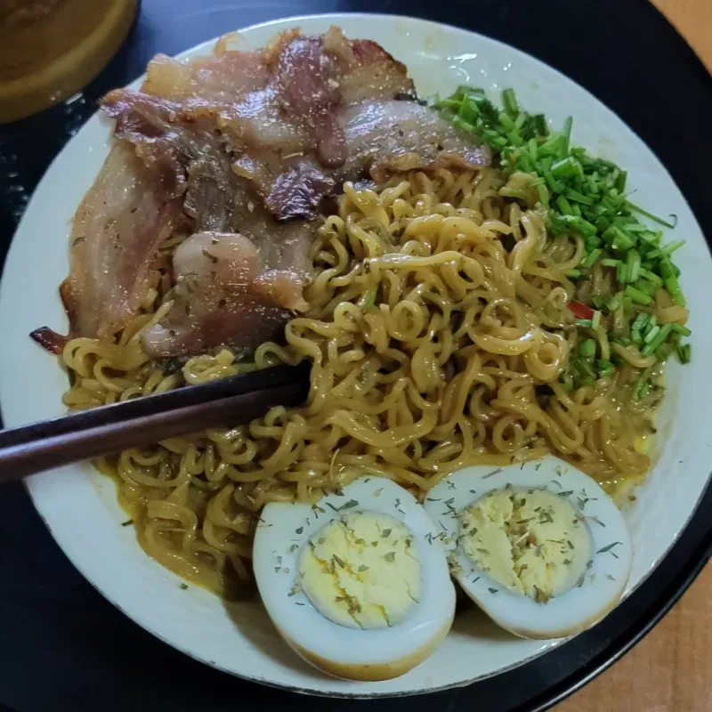 Ramen Lunar