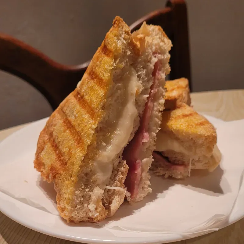 Sándwich Lunar