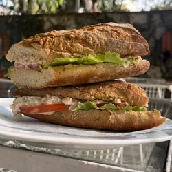 Sandwich de Atún