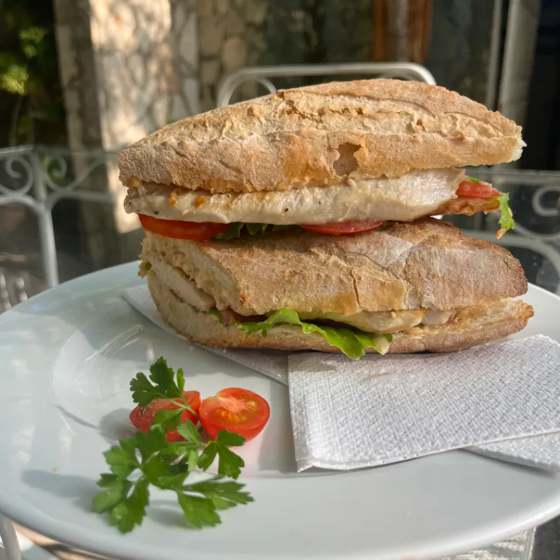 Sandwich de Pechuga de Pollo 