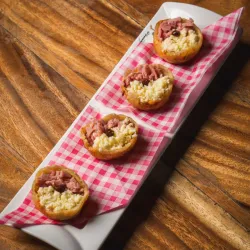 Tostones Rellenos de Jamón Viking y Queso 
