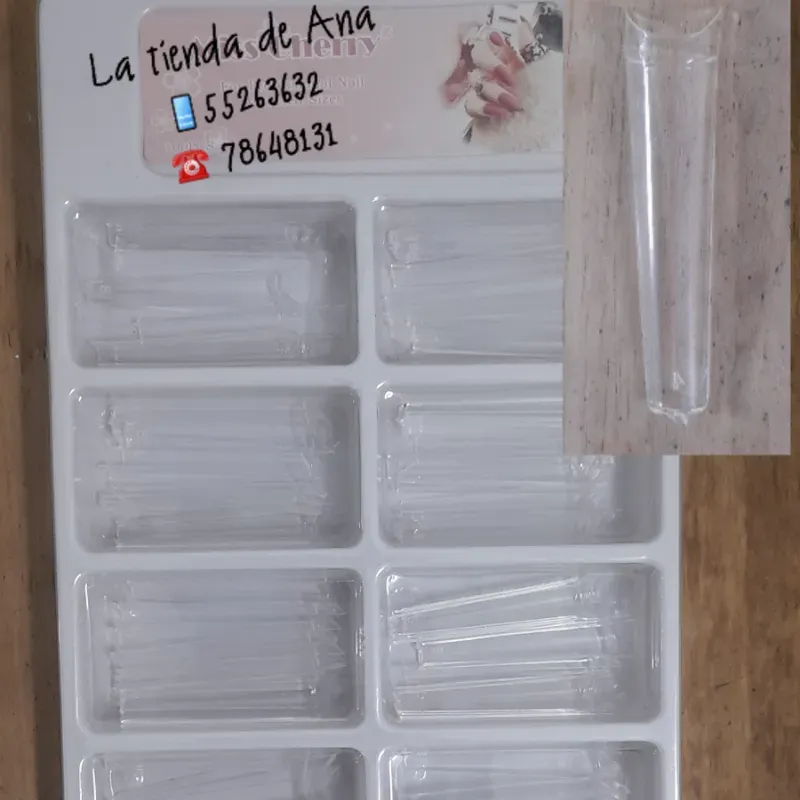 Caja 100 tips coffin curvatura C XXL transparente 