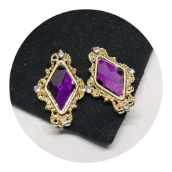 Joya morada en forma de 🔷️