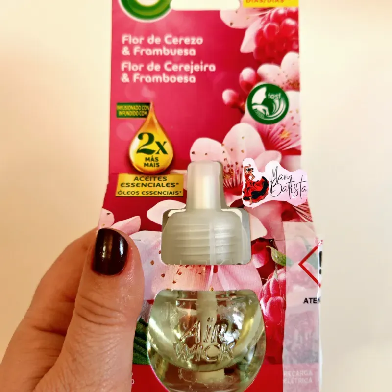 Recambio de ambientador eléctrico AirWick "Flor de Cerezo y Frambuesa"