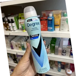Desodorante Degree en spray