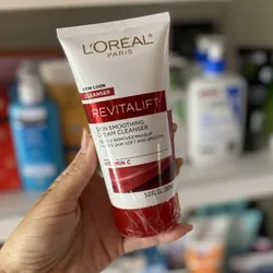 L'Oreal Paris Revitalift Cleanser