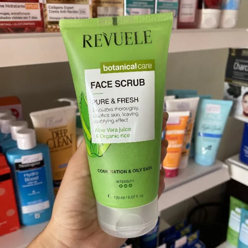 🌿 Revuele Botanical Care Face Scrub Pure & Fresh