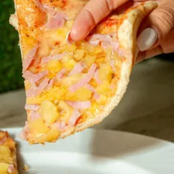 Pizza aloha queso blanco 