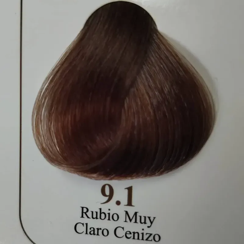 9.1- Rubio Muy Claro Cenizo 