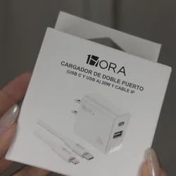 Cargador de doble puerto (USB C y USB A) 20W