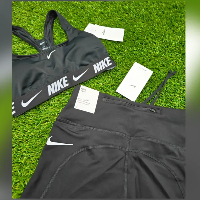 Conjunto de Leggings corto y top NIKE