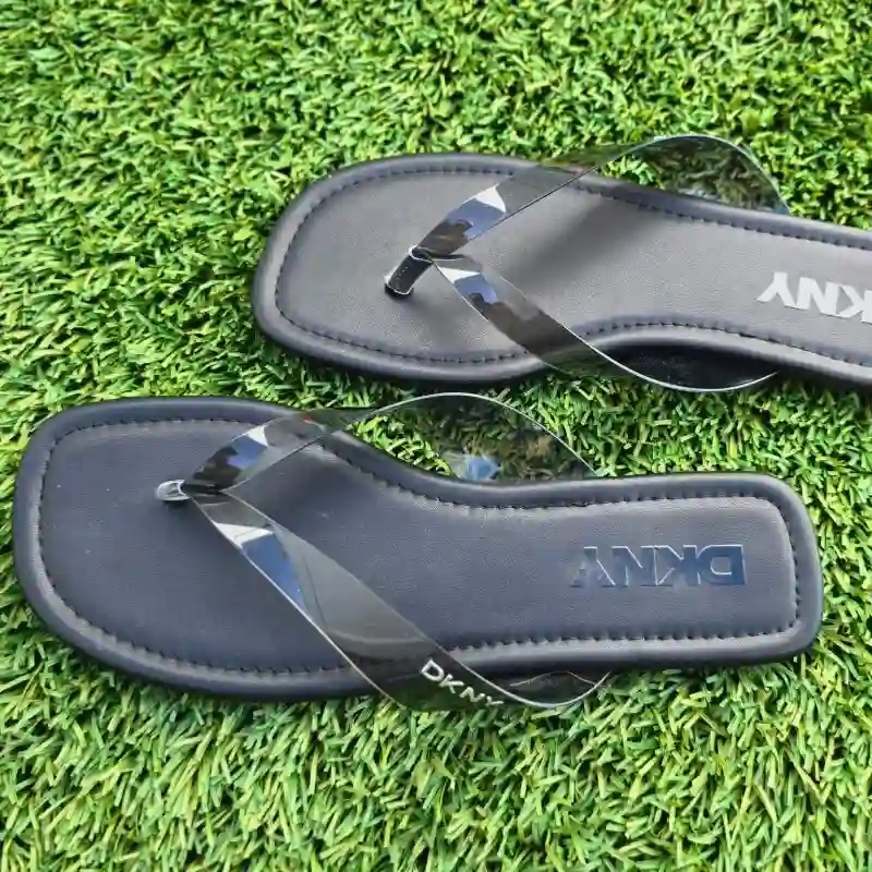 DKNY Women's Hampton Flip Flop Sandals