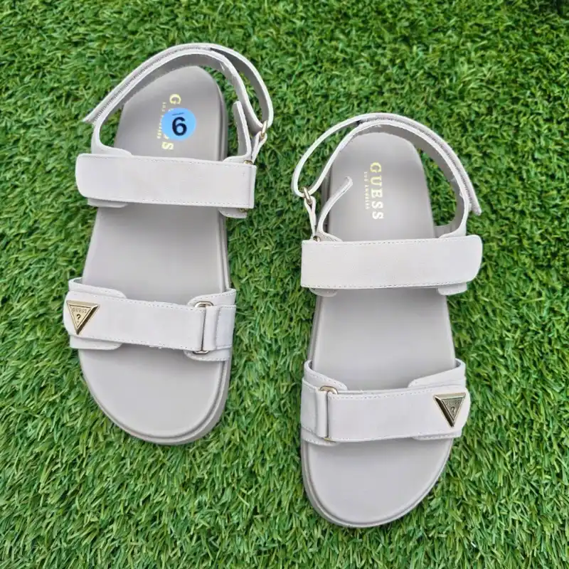 Sandalias GUESS❓️