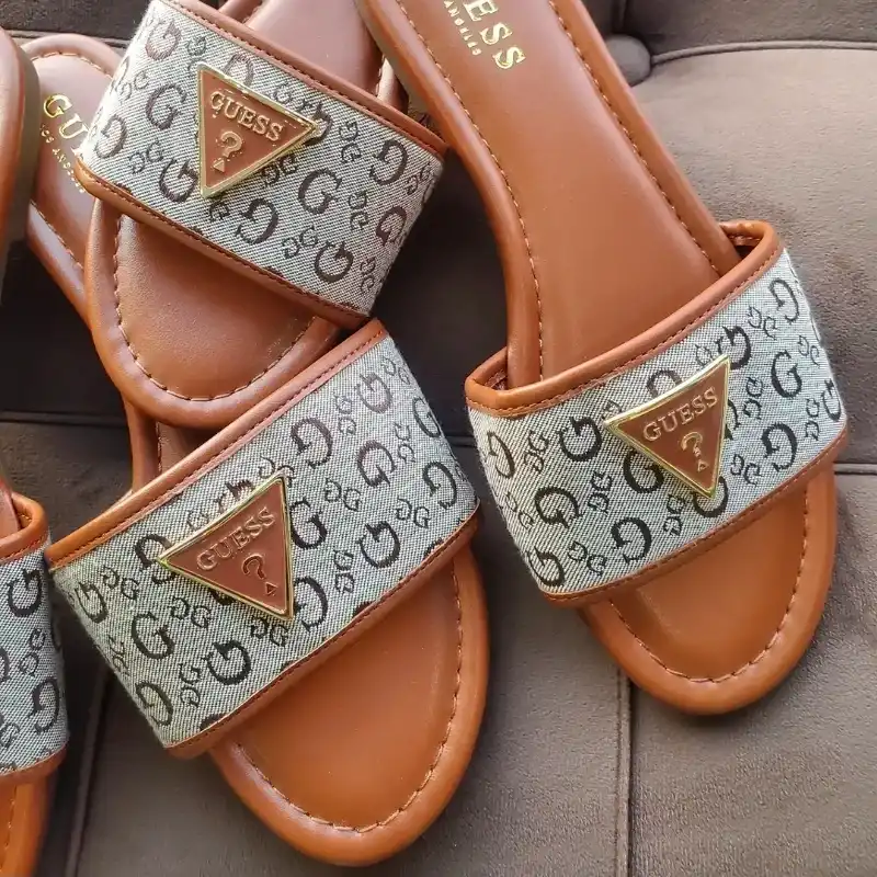 Sandalias GUESS❓️