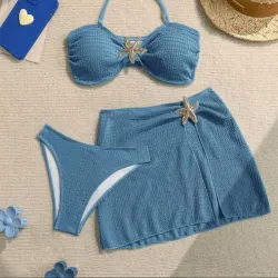 Bikini azul claro con paredo