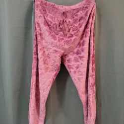 Pantalon largo rosado de corazones 