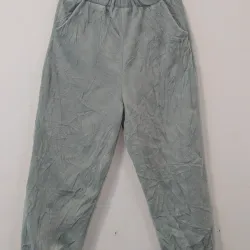 Pantalon largo verde con bolsillos
