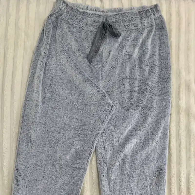 Pijama gris