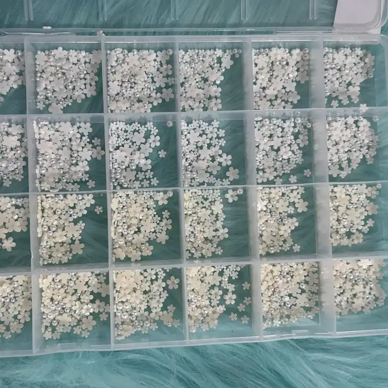 Cajas de lazos y flores de resina 