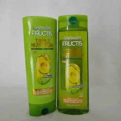 Set de shampoo y acondicionador Garnier fructis triple nutricion
