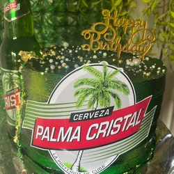 Pastel con temática de cerveza