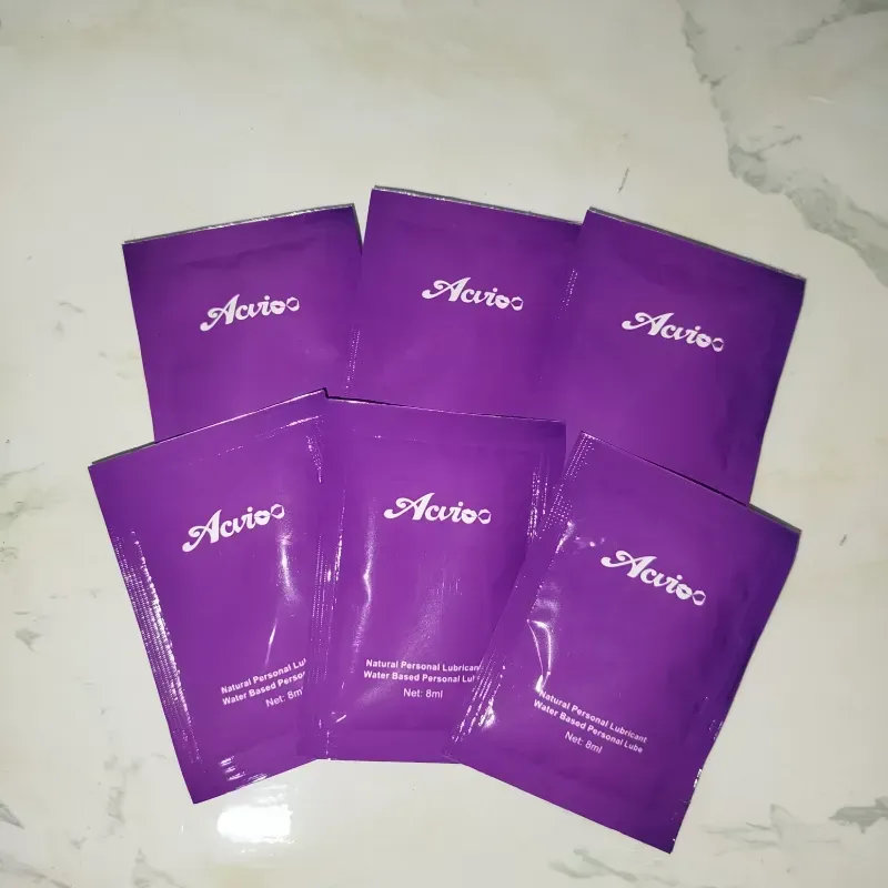 6 paquetitos de lubricante (JB)