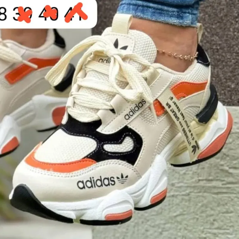 Adidas (M)