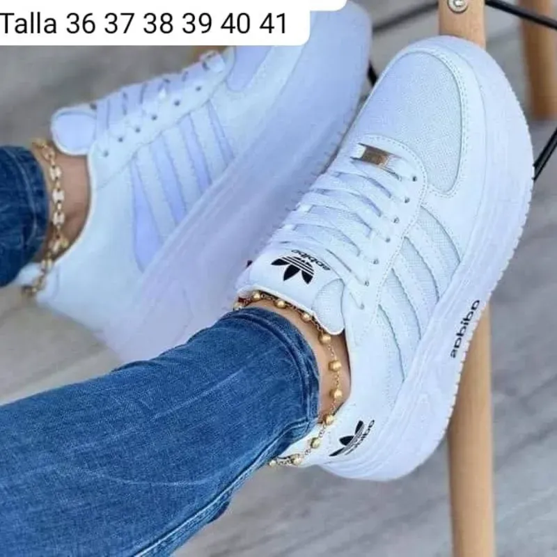 Adidas (M)