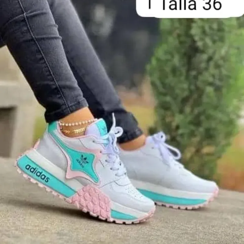 Adidas (M)