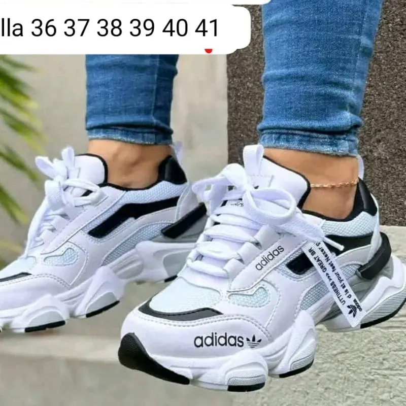 Adidas (M)