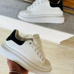 Alexander McQueen (G)