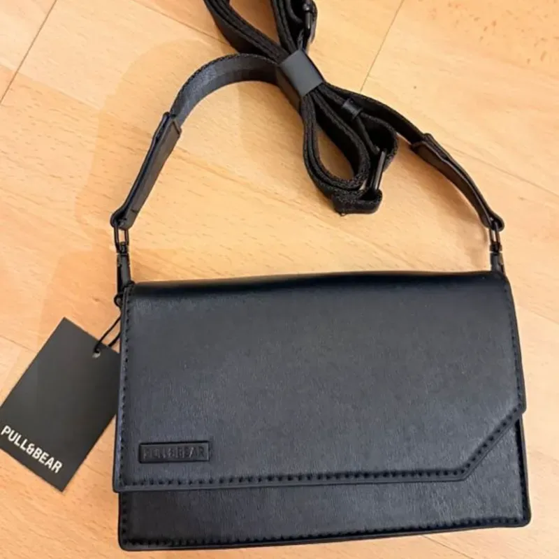 Cartera Pull  Bear