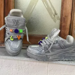 Louis Vuitton Maxi (G)