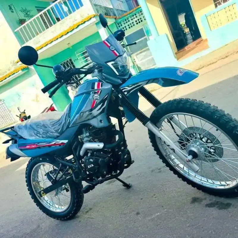 Moto Ava TIGRITO