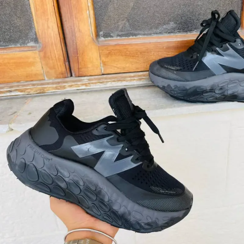 New Balance (G)