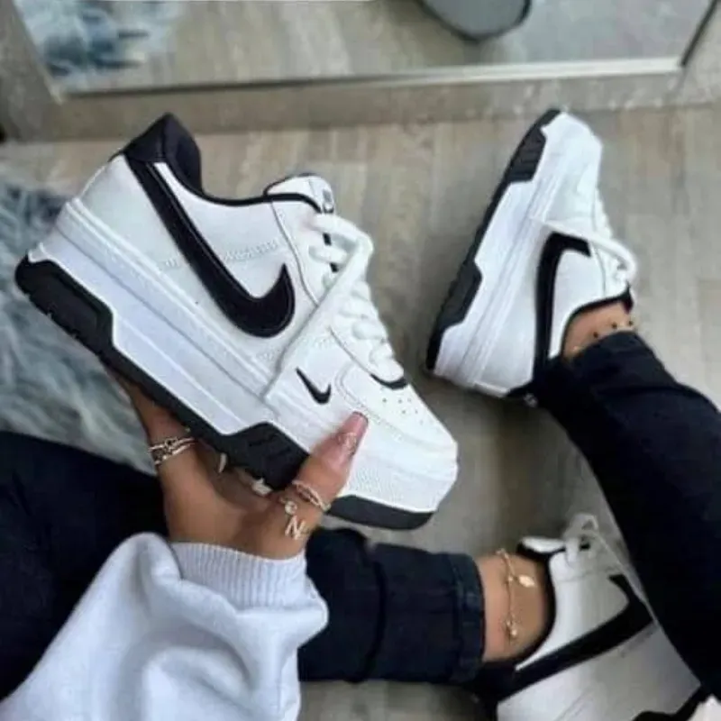 Nike (M)