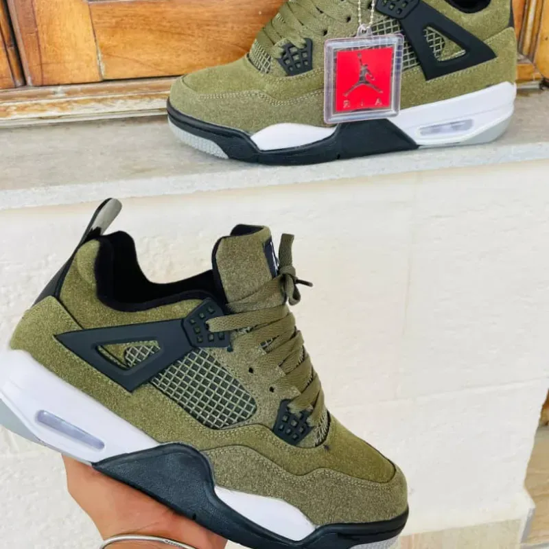 Retro 4 (G)