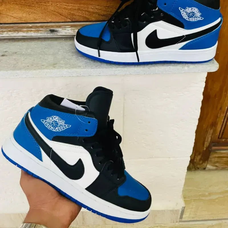 Retro One (G)
