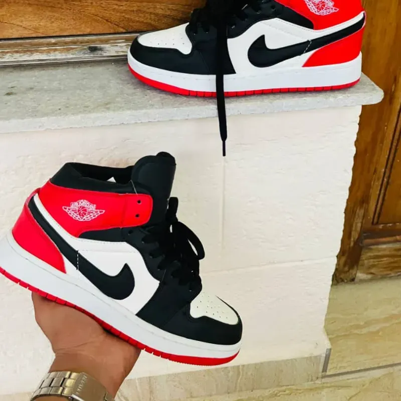 Retro One  (G)