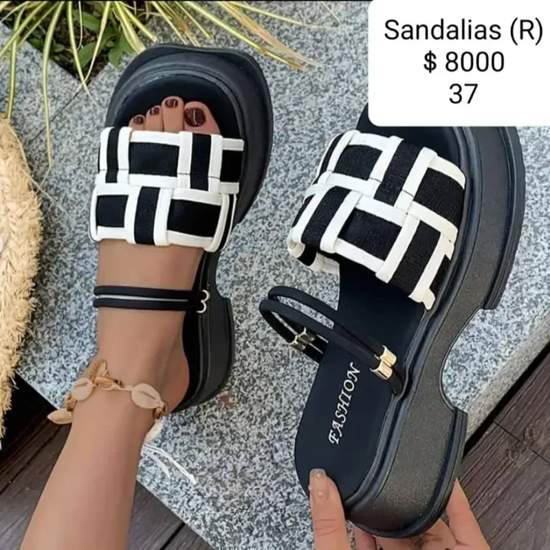 Sandalias