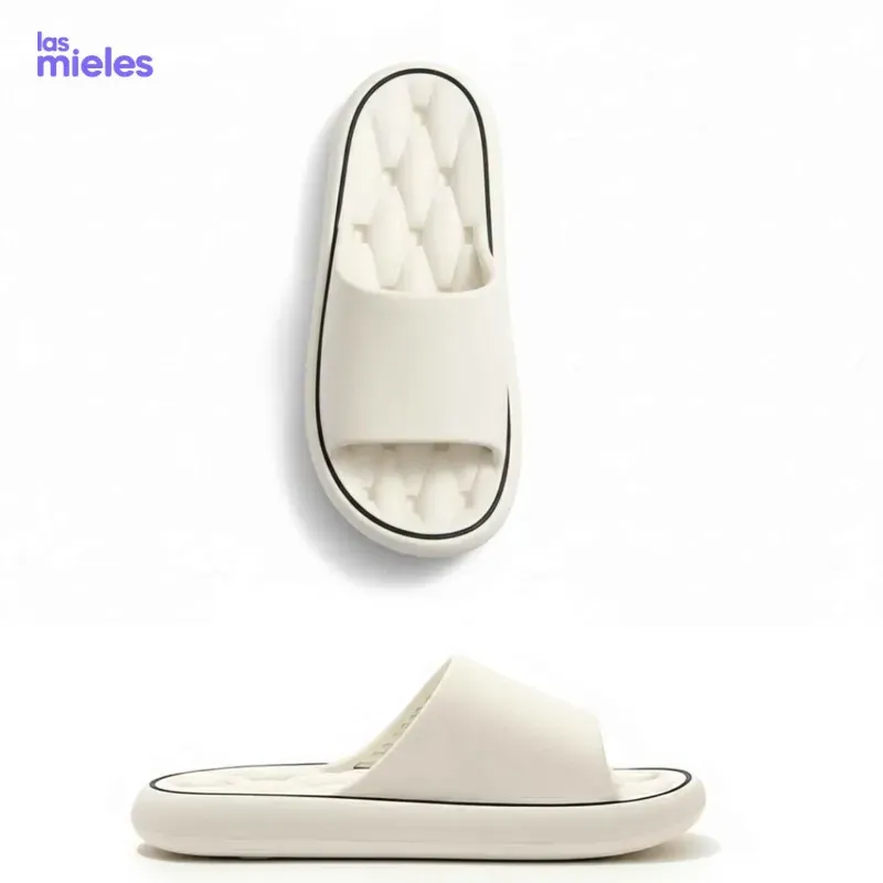Chancletas suaves acolchonadas  beige
