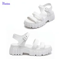 Sandalias blancas
