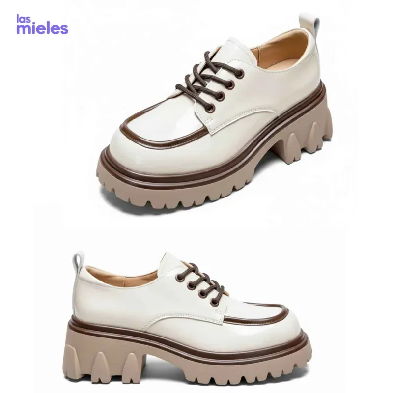 Zapatos con tacón grueso