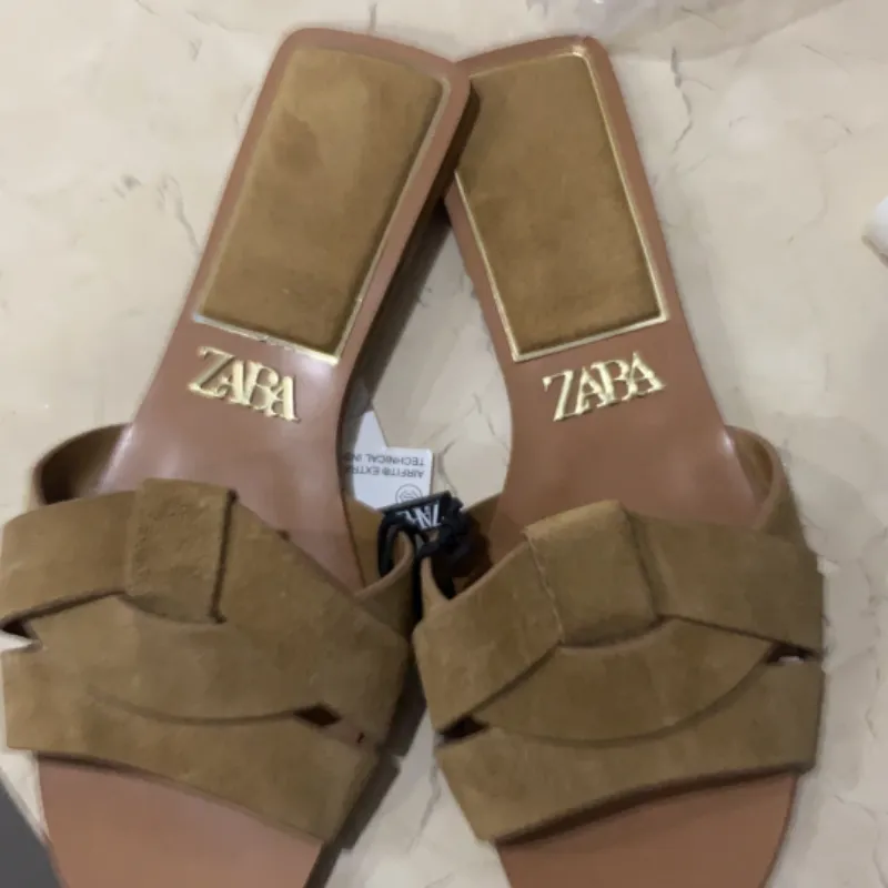 Sandalias