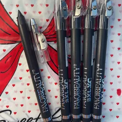 Delineadores extra cremosos negros