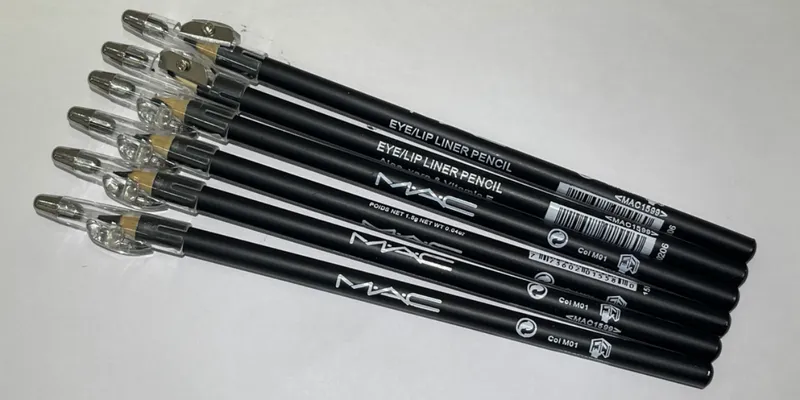 Lápices negros delineadores M.A.C