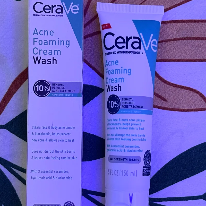 Limpiador CeraVe anti acné
