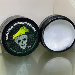 Pomada capilar fijadora y moldeadora 